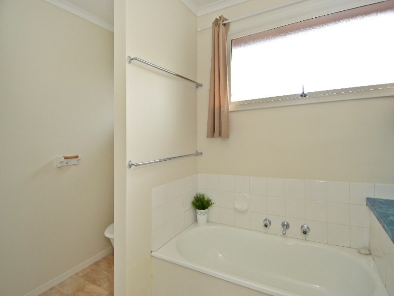 98 Darriwill Street, Bell Post Hill image 4