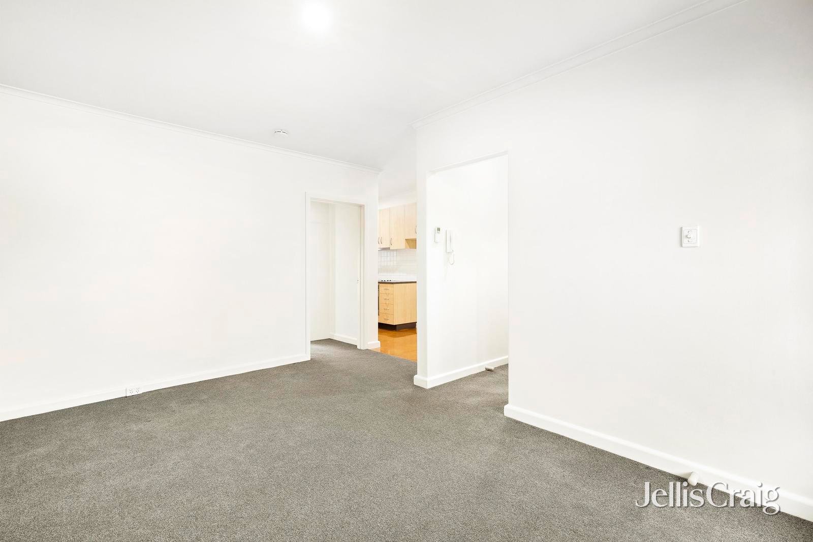 9/8 Docker Street, Elwood image 10