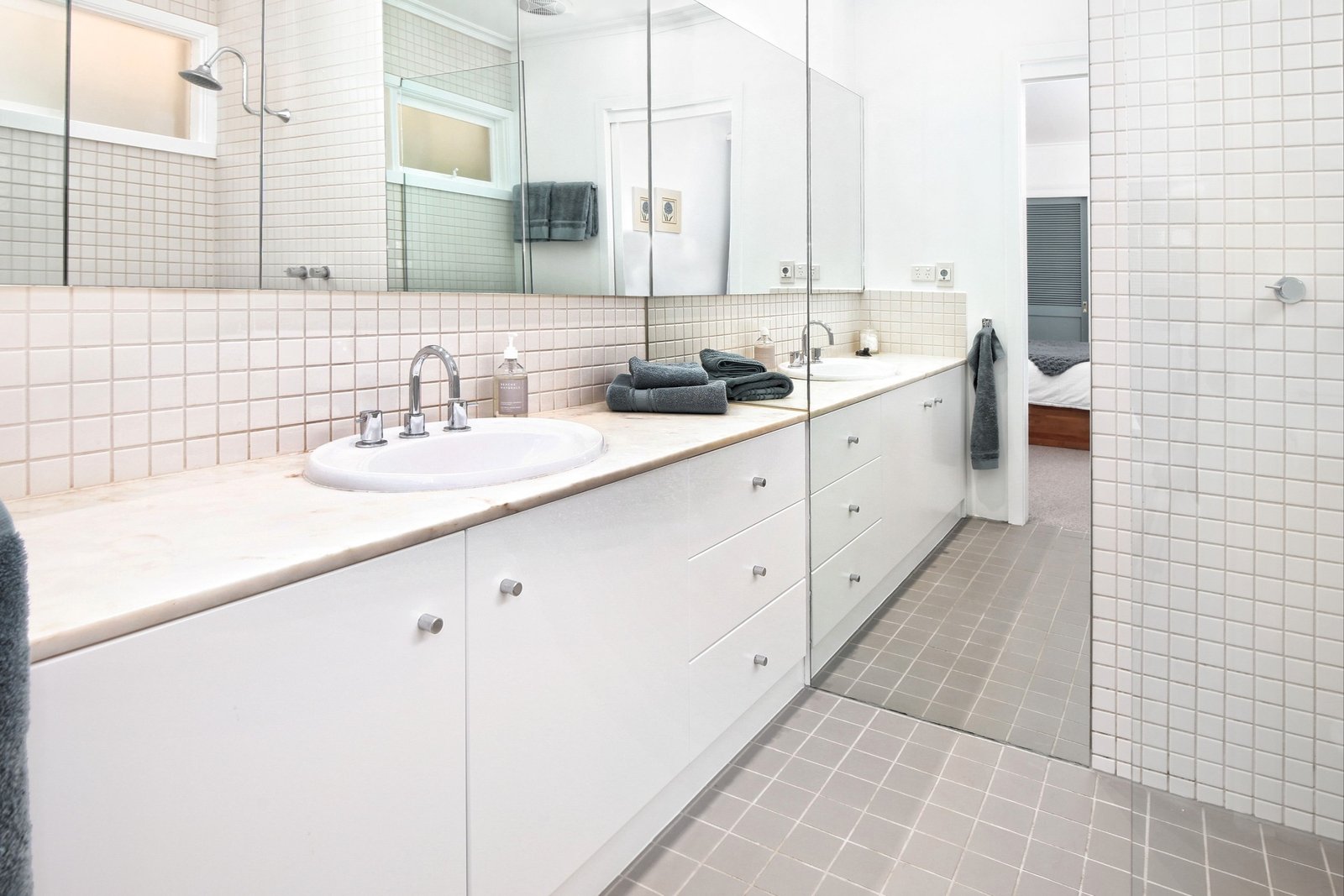 Property Gallery Thumbnail 10