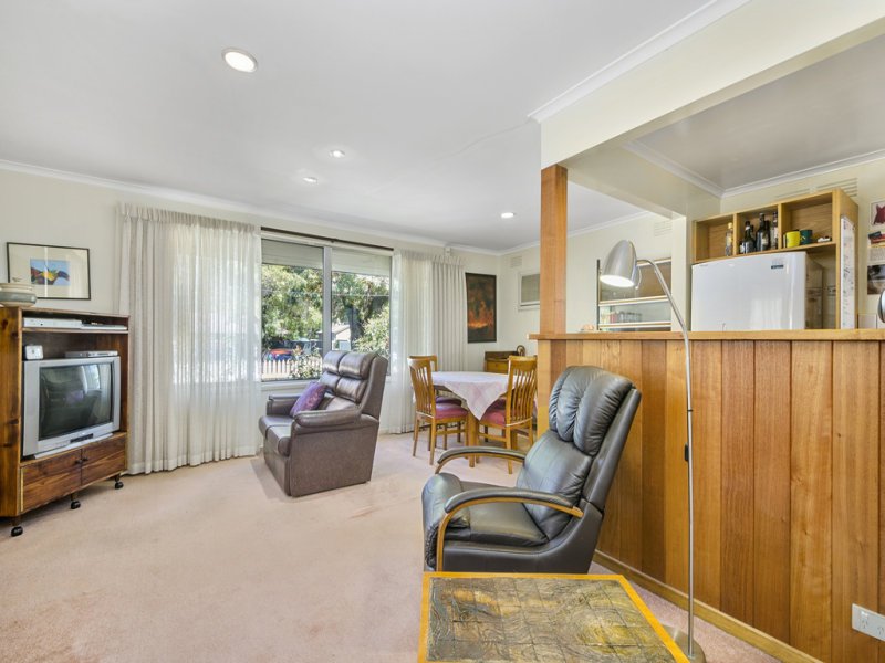 98 Osborne Street, Williamstown image 3