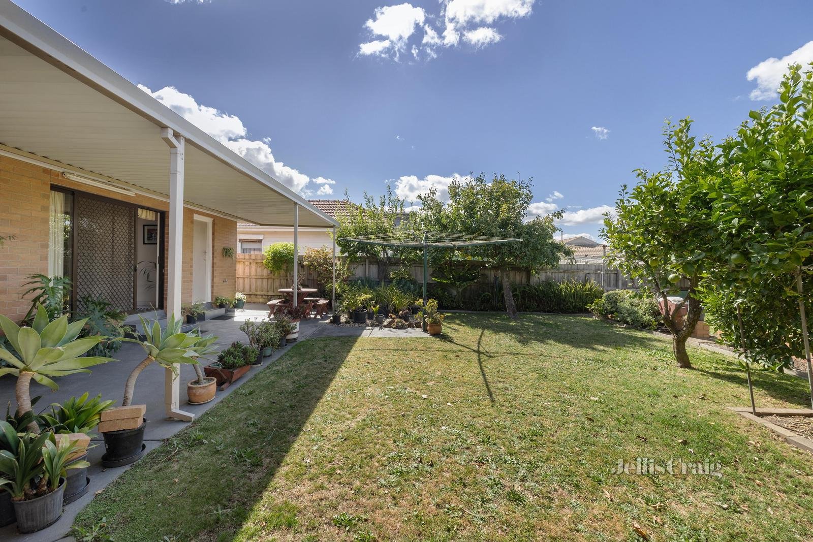 98 Parkmore Road, Bentleigh East image 11