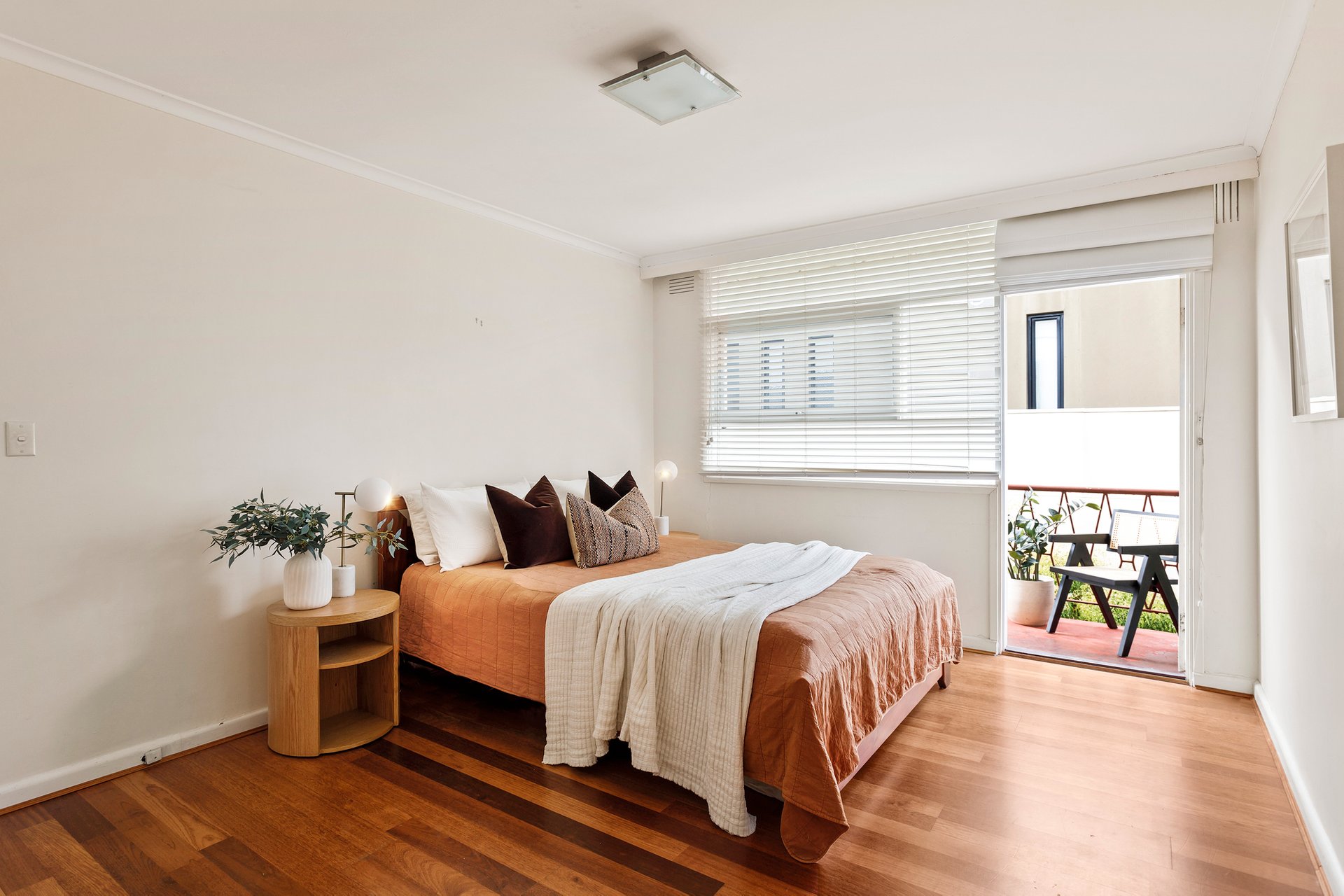 Property Gallery Thumbnail 6