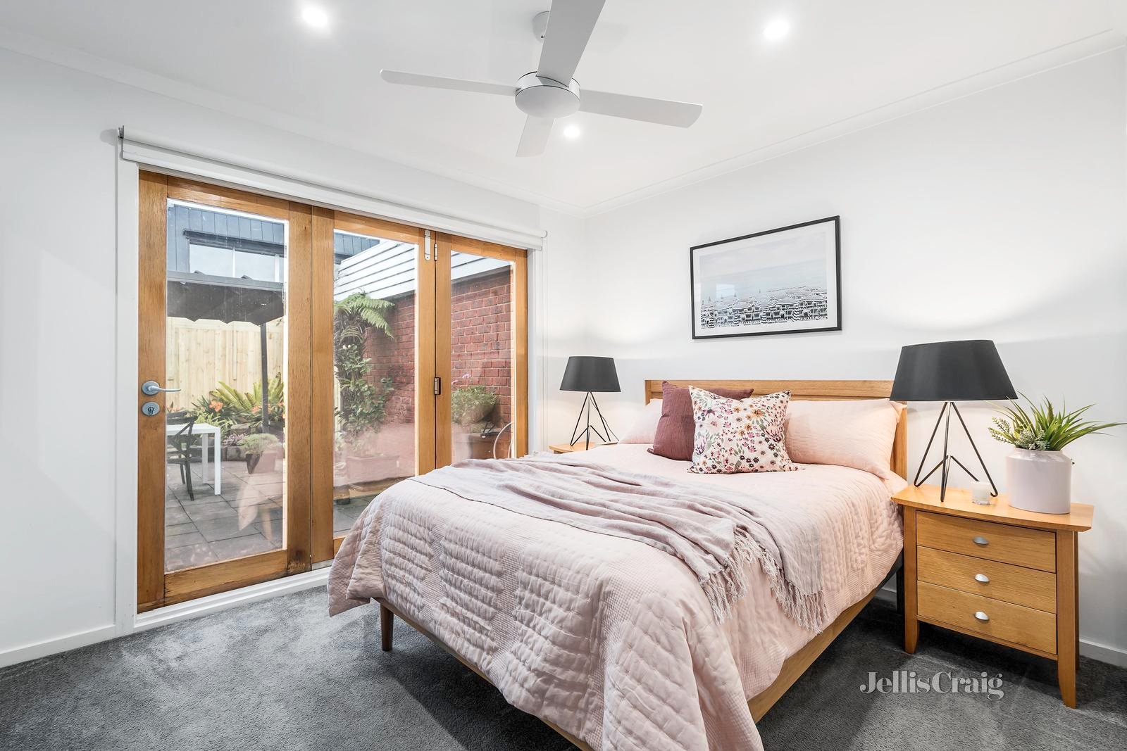 9/8 The Strand, Williamstown image 10