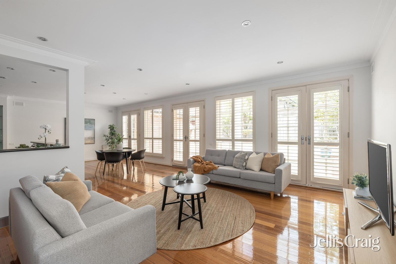 98 Through Road, Camberwell image 4