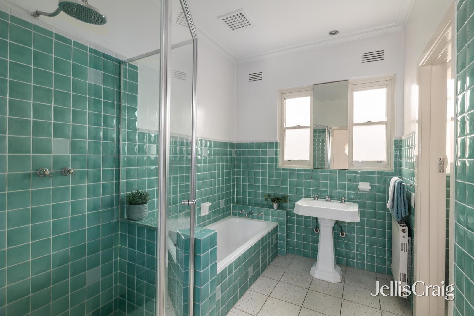 98 Through Road, Camberwell image 7