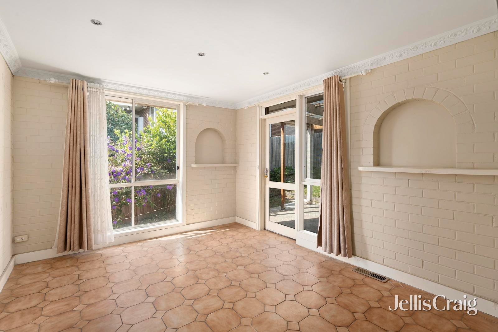98 Wilsons Road, Doncaster image 4