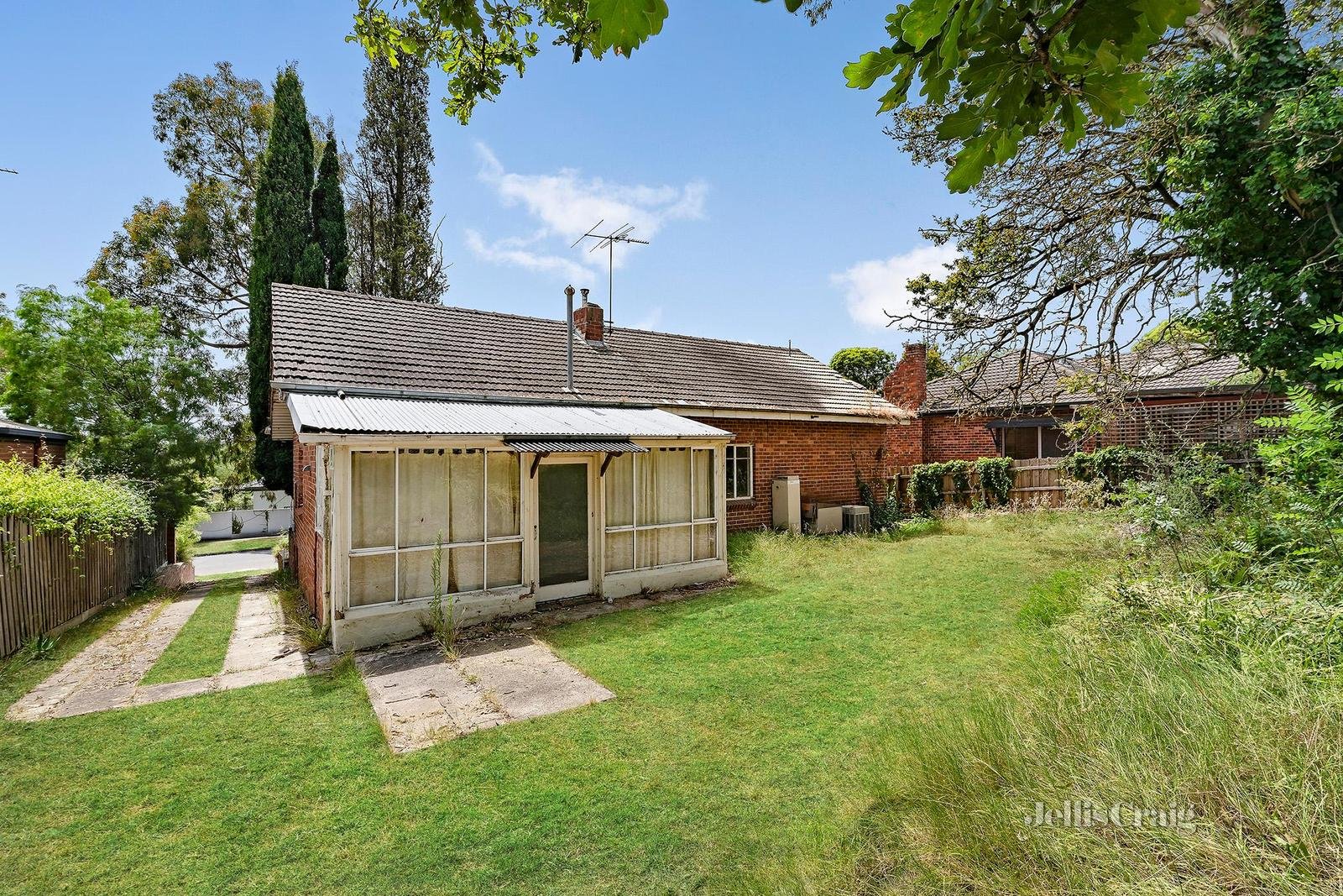 98 Winmalee Road, Balwyn image 5