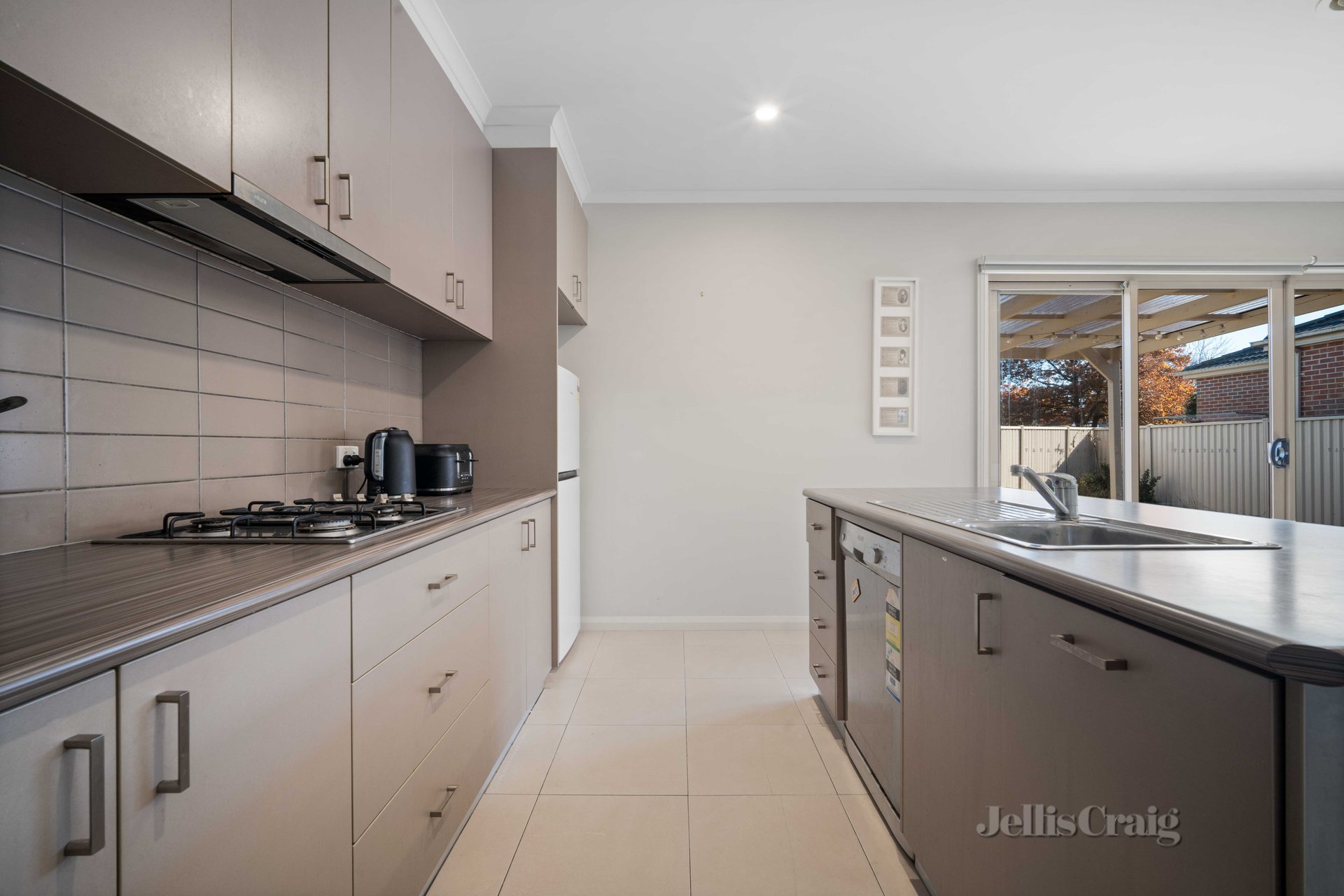 9/801 Ripon Street South, Redan image 3