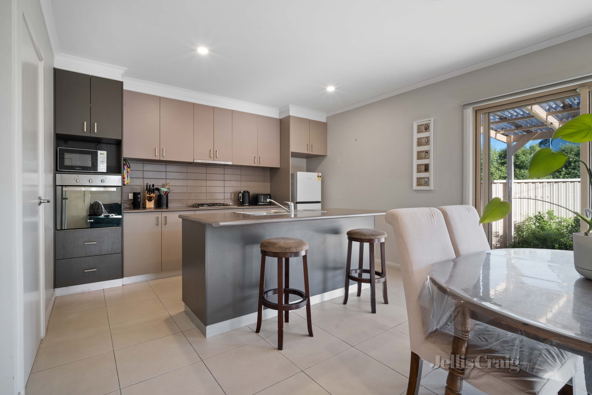 9/801 Ripon Street South, Redan image 2