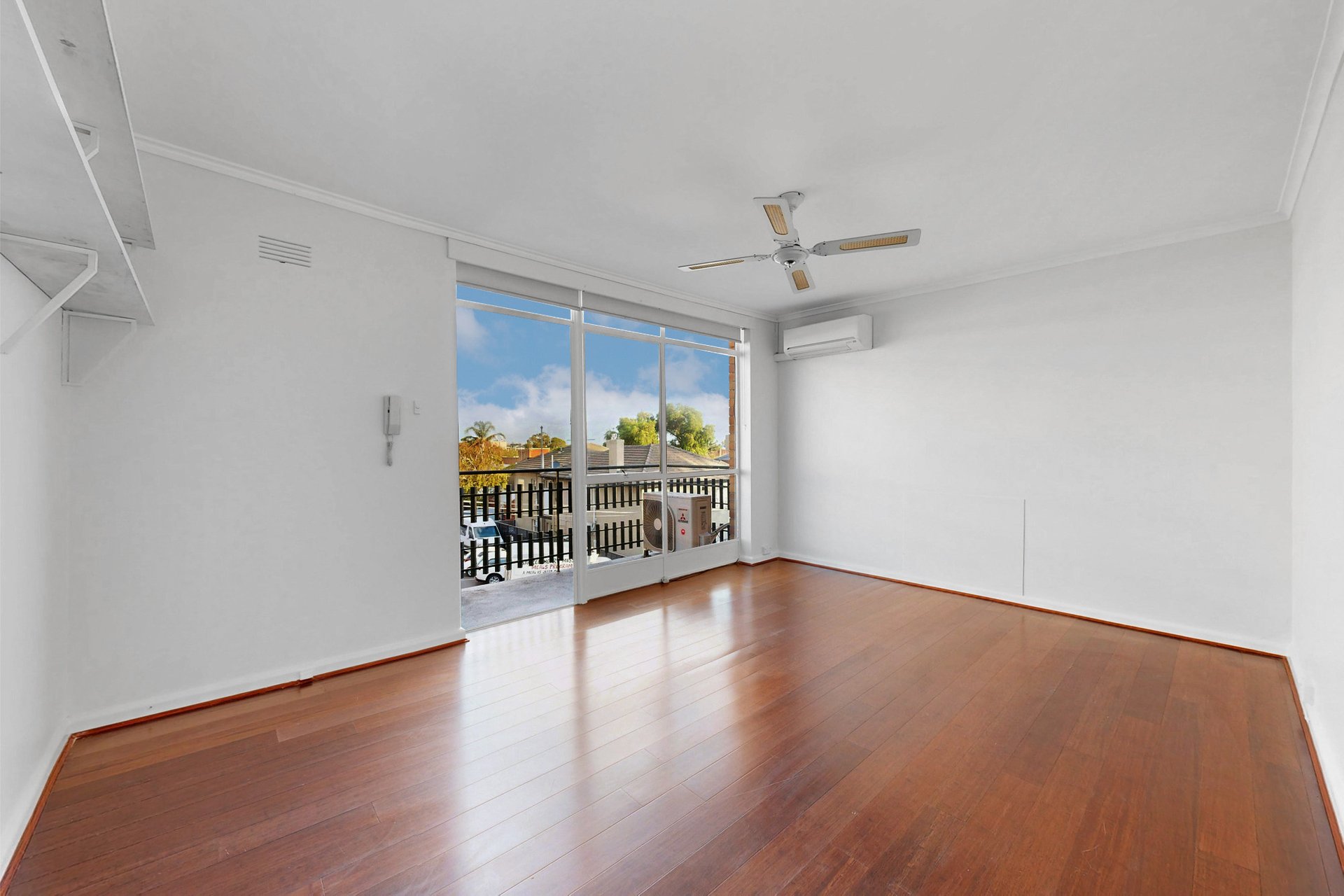 9 / 81 Grey Street ST KILDA