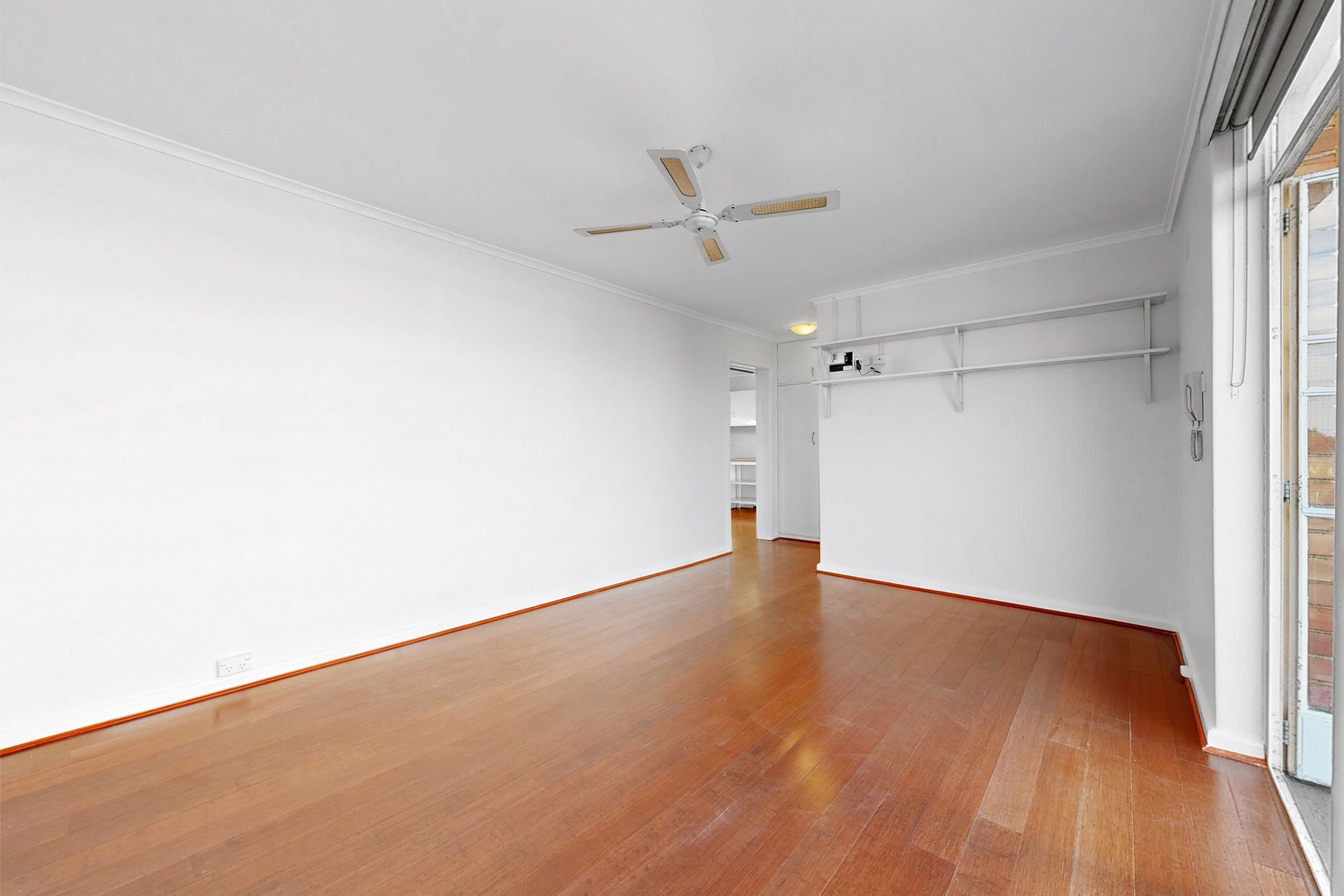 9 / 81 Grey Street ST KILDA