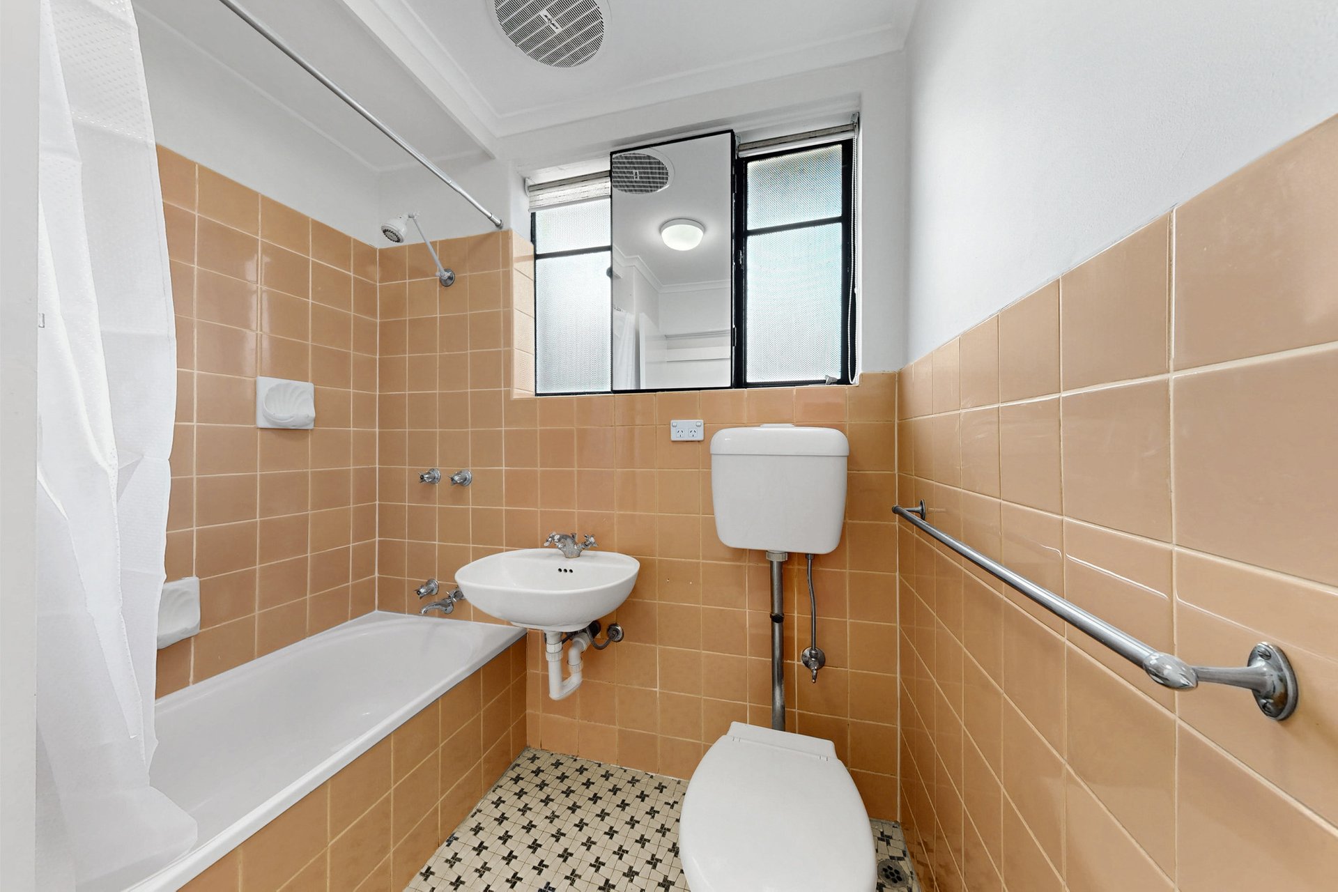 9 / 81 Grey Street ST KILDA