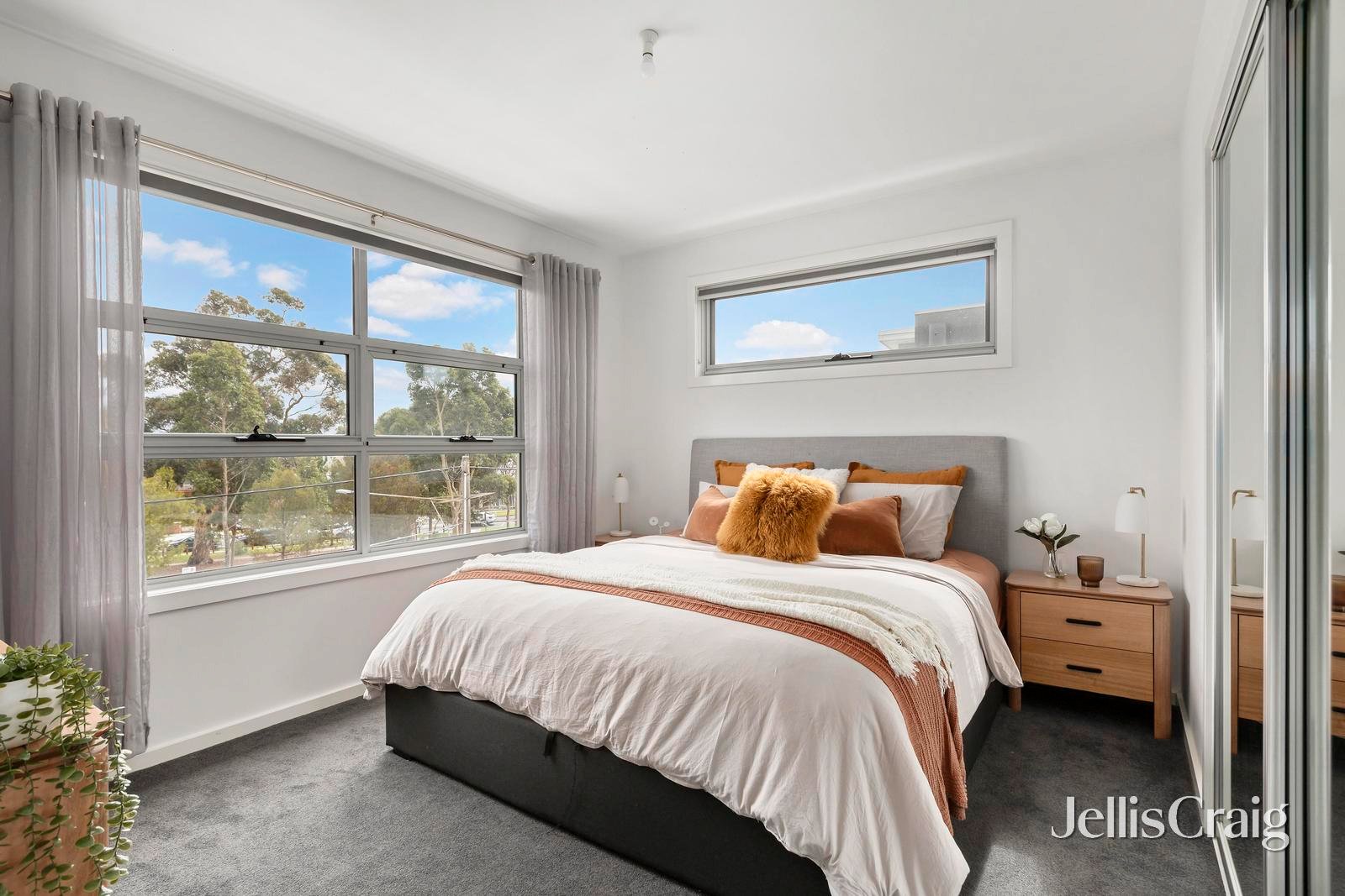 9/82 Richardson Street, Essendon image 6