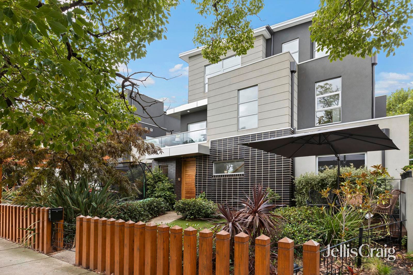 9/82 Richardson Street, Essendon image 11