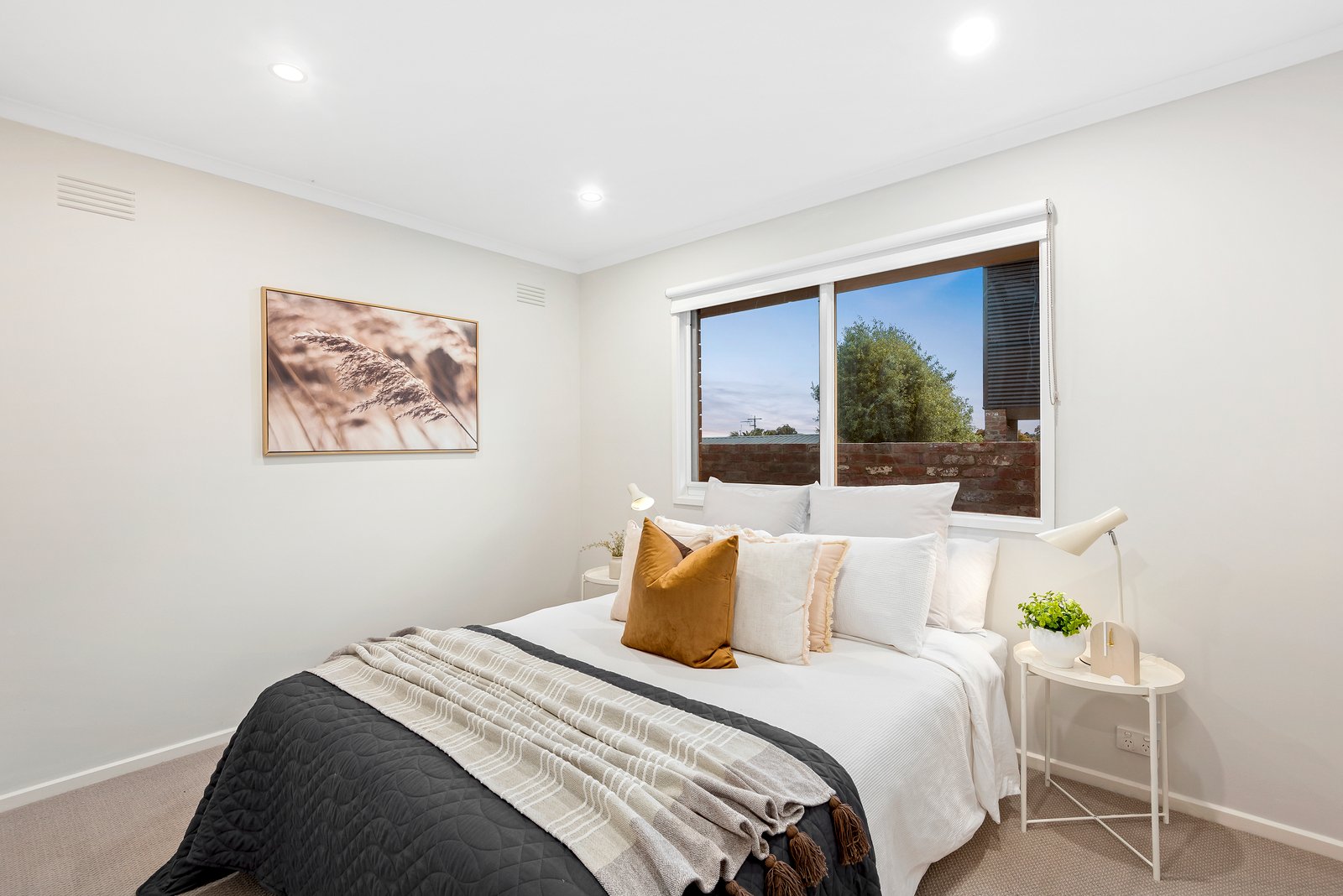 Property Gallery Thumbnail 11