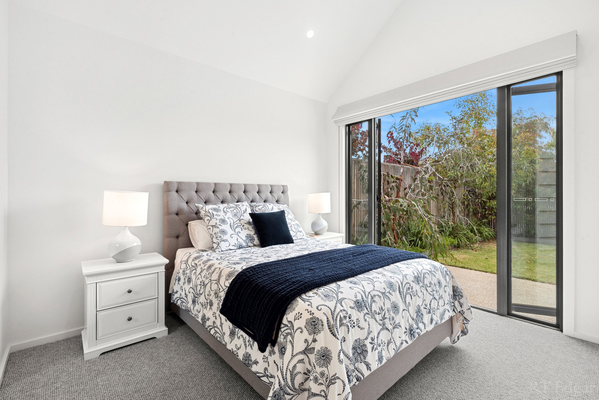 Property Gallery Thumbnail 6