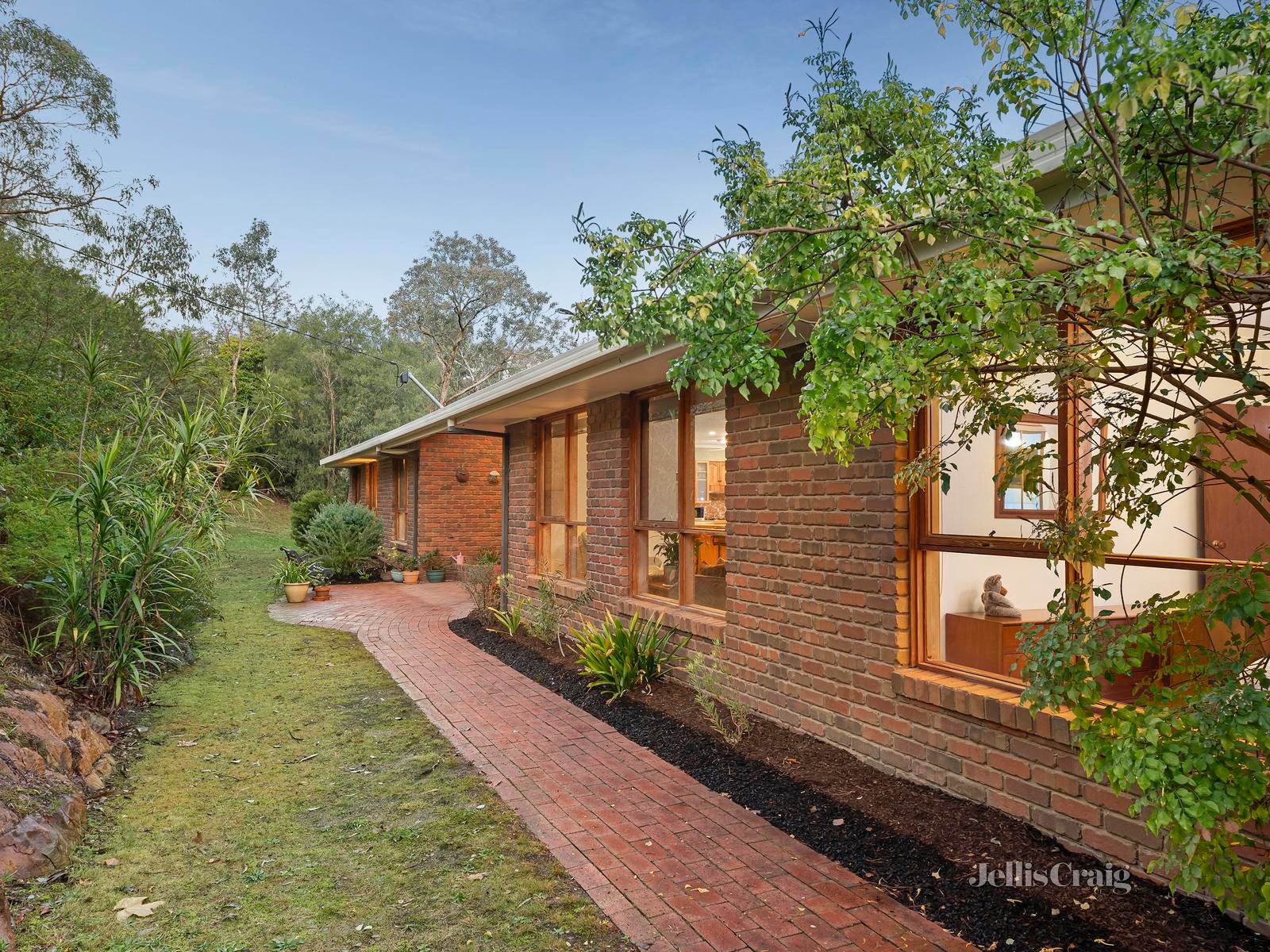 99-103 Smedley Road, Park Orchards image 1