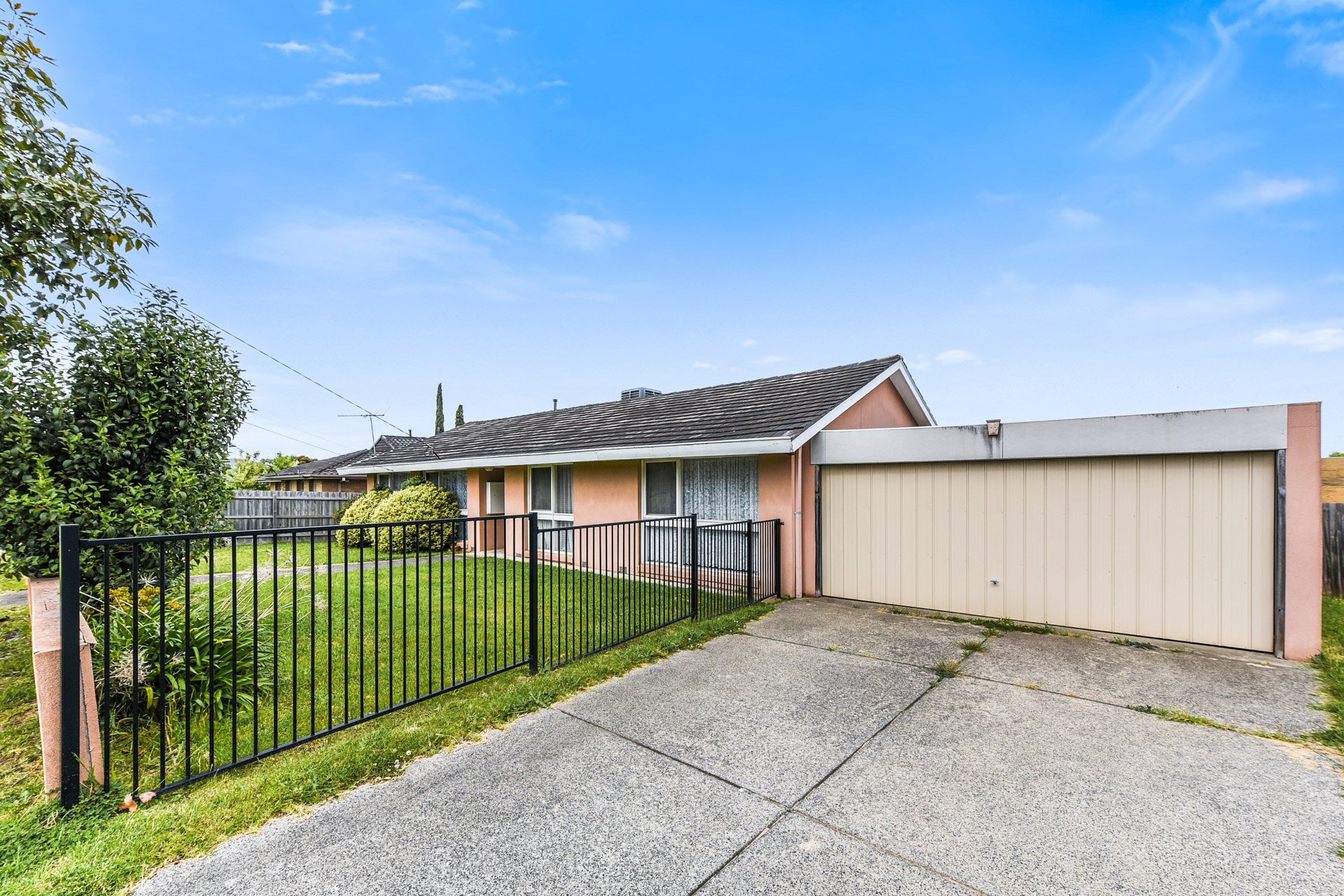 99 Brandon Park Drive, Wheelers&nbsp;Hill image 7