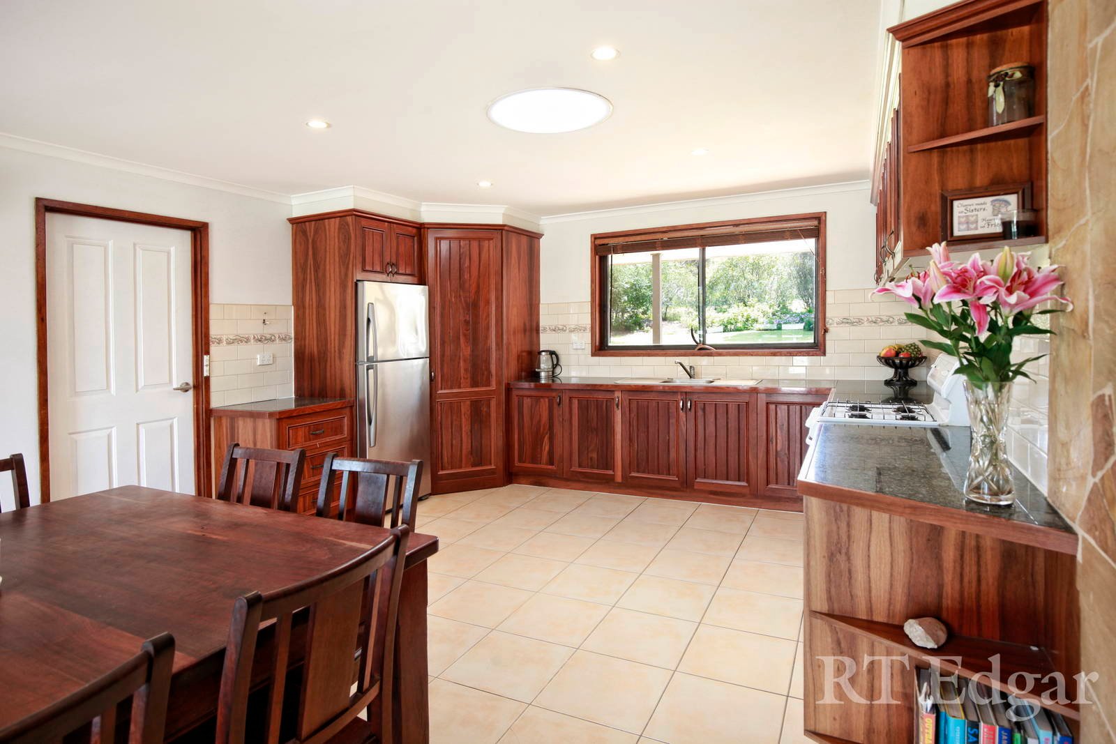 Property Gallery Thumbnail 4