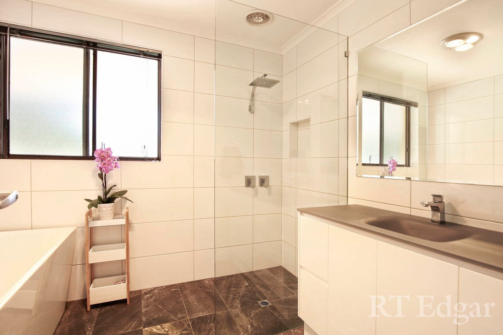 Property Gallery Thumbnail 10