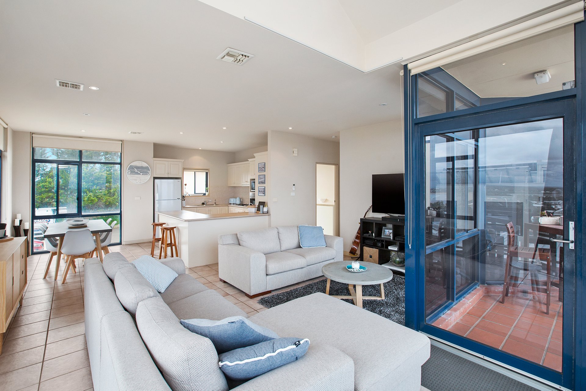 Property Gallery Thumbnail 3