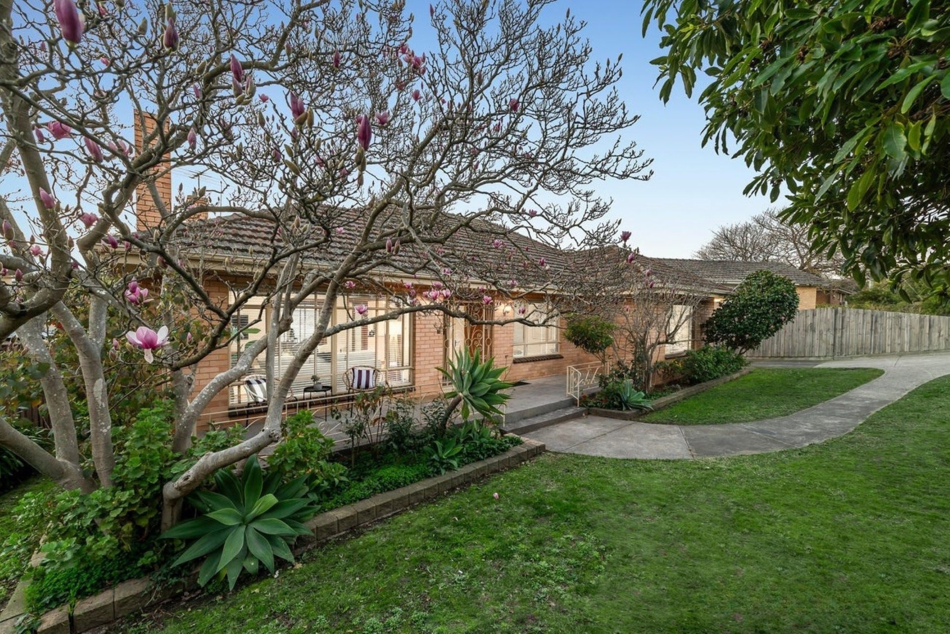 99 High Street, Doncaster image 1