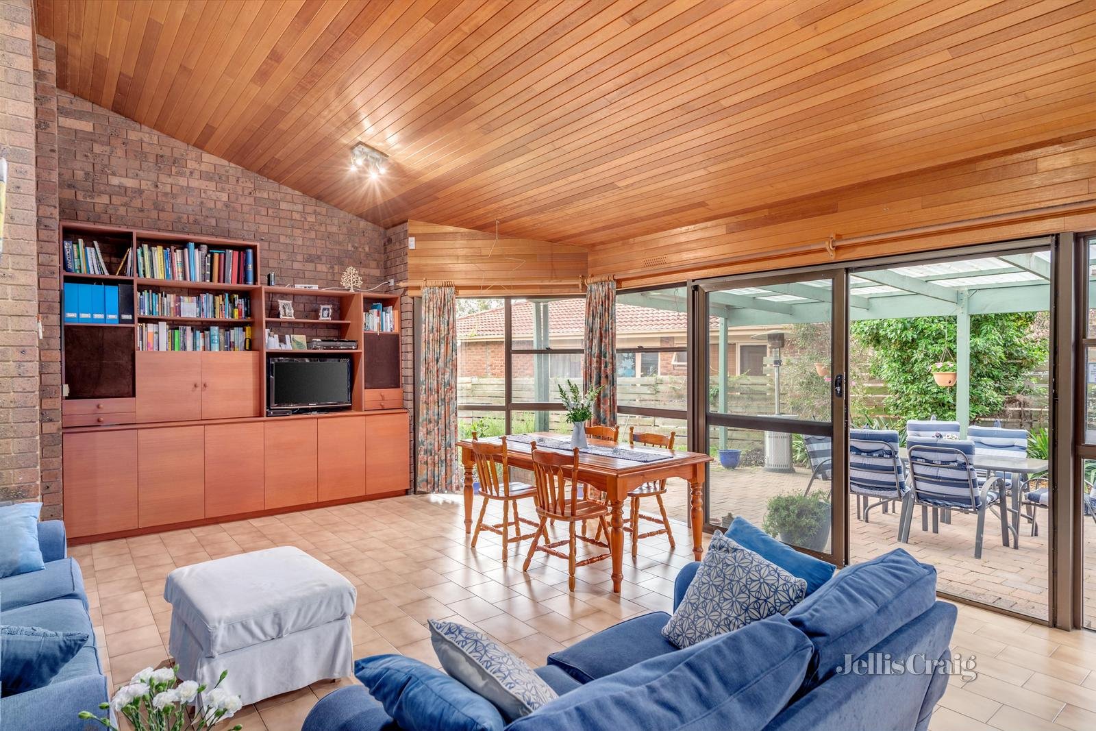 99 Landscape Drive, Doncaster East image 4
