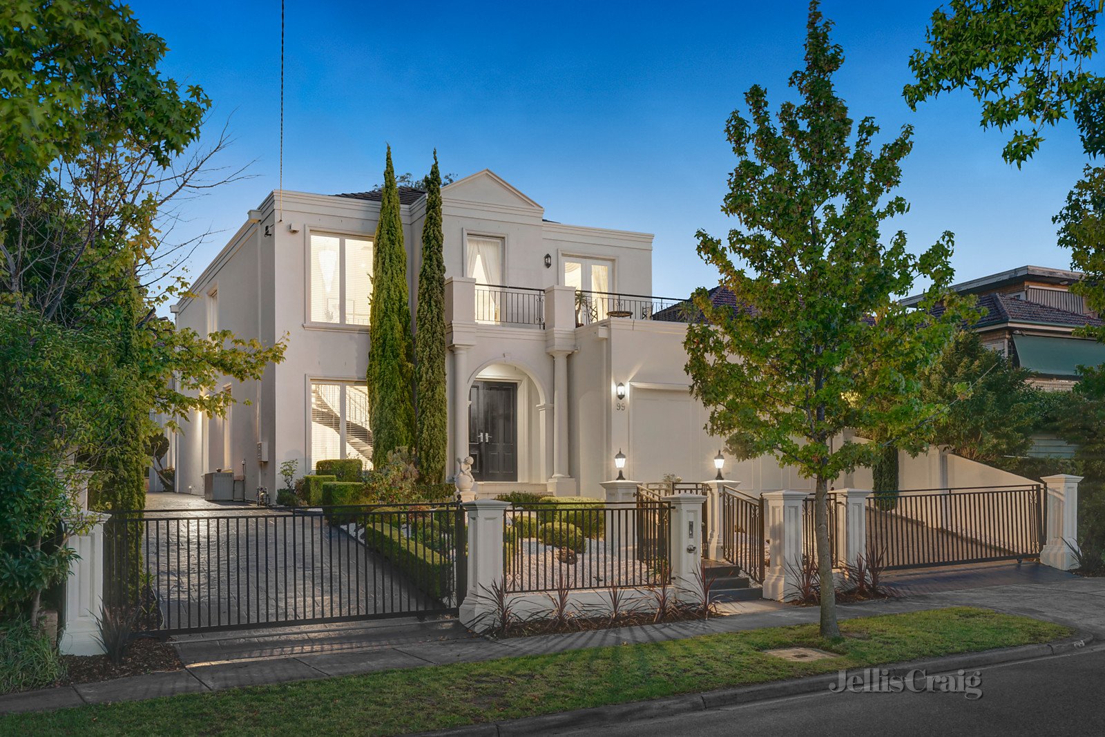 99 Longview Road, Balwyn North image 1