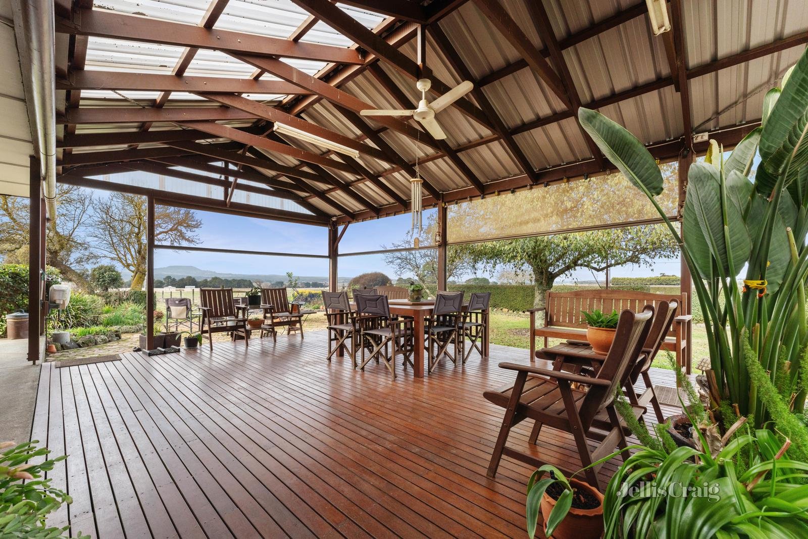 99 School Lane, Cambrian Hill image 3