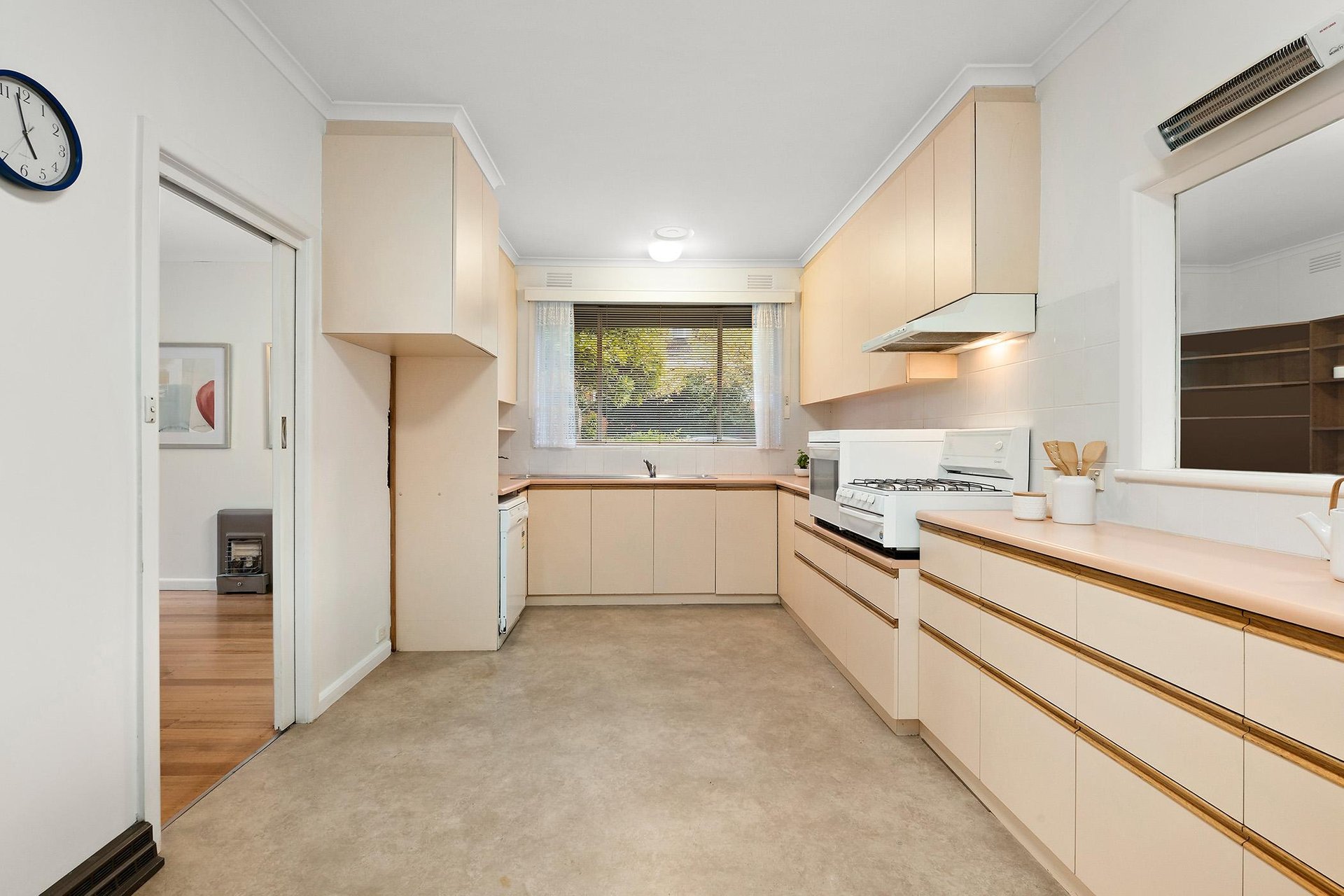 993 Riversdale Road, Surrey Hills image 6