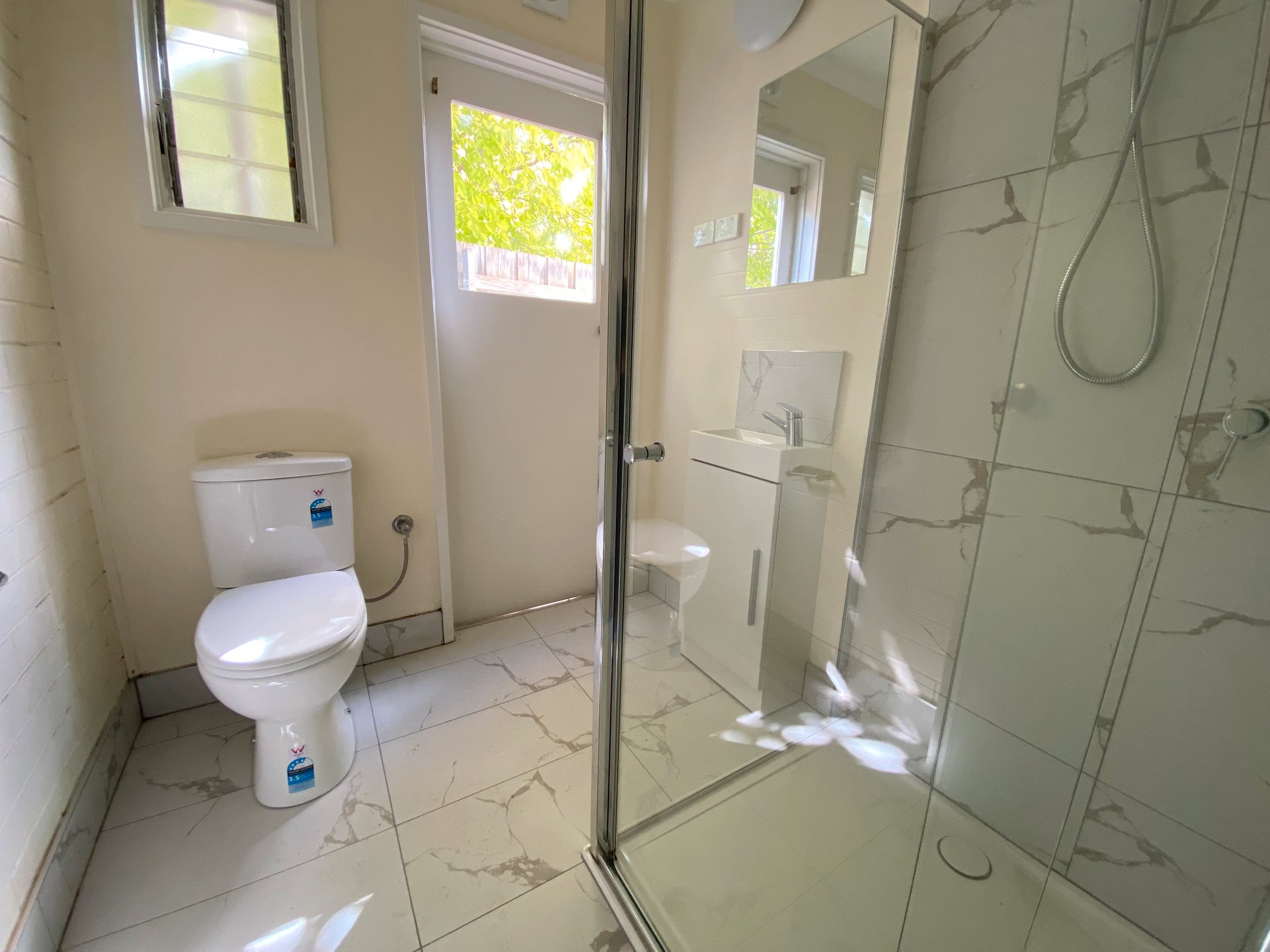 9/94 Aphrasia Street, Newtown image 6