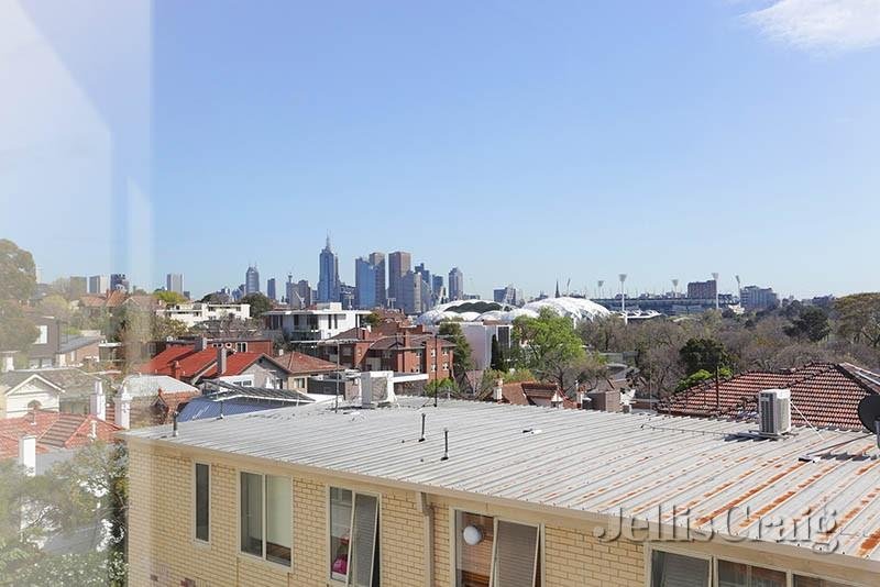 9/951 Punt Road, South Yarra image 1