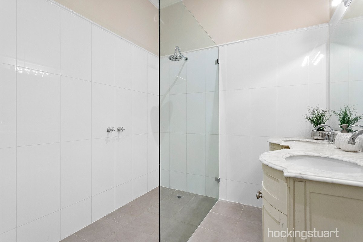 996 Burke Road, Balwyn image 10