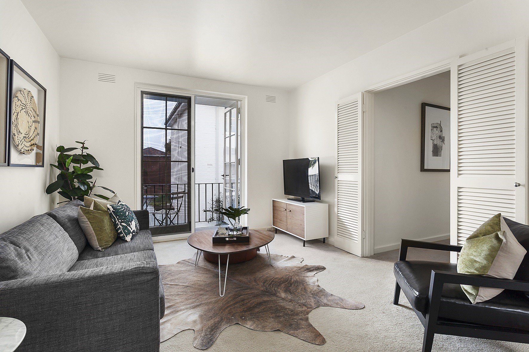 Property Gallery - Main Image
