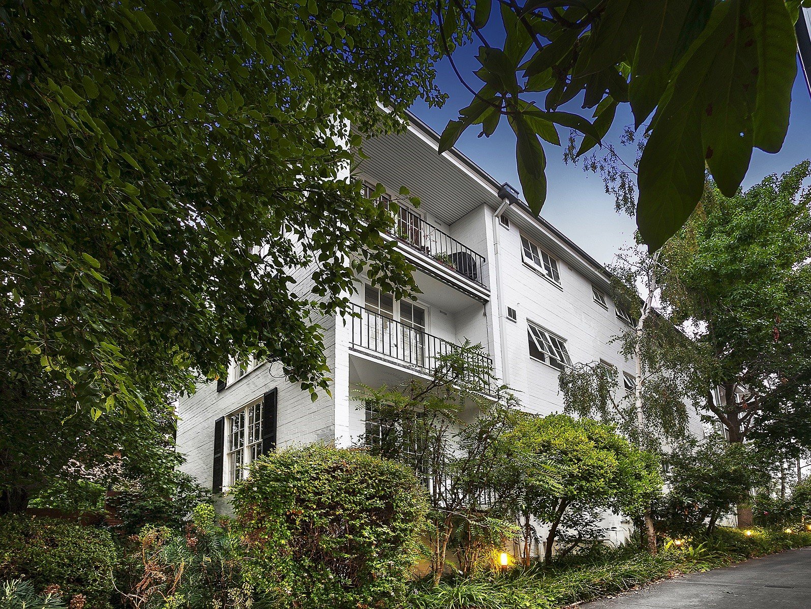 Property Gallery Thumbnail 5