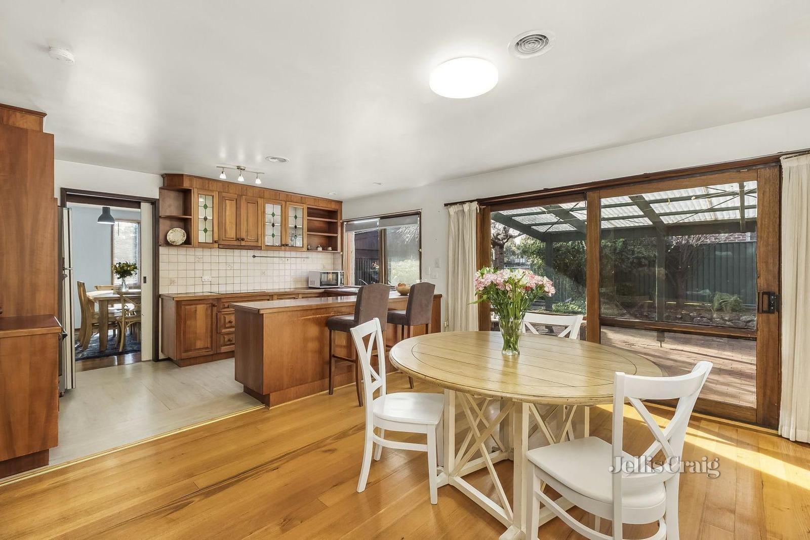 999 High Street Road, Glen Waverley image 4