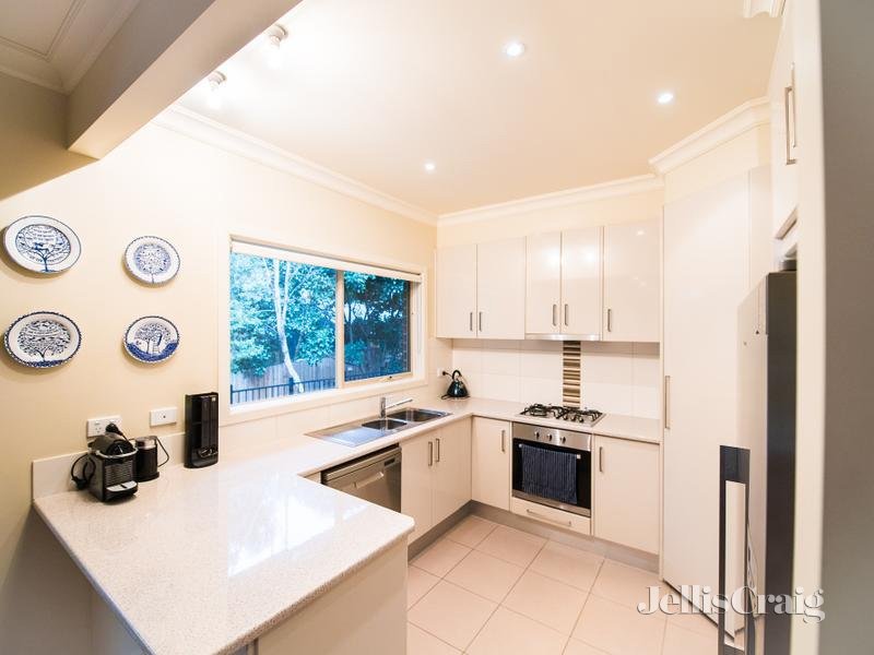 9A Cromwell Street, Eltham image 3