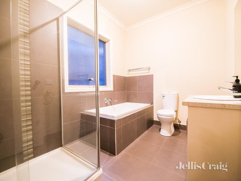9A Cromwell Street, Eltham image 6