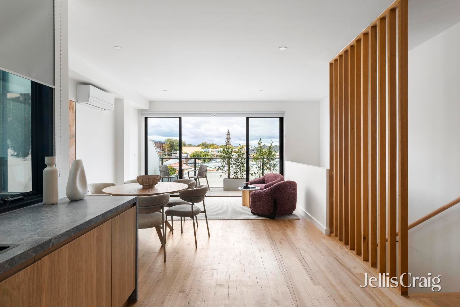 9A Dight Street, Collingwood image 2