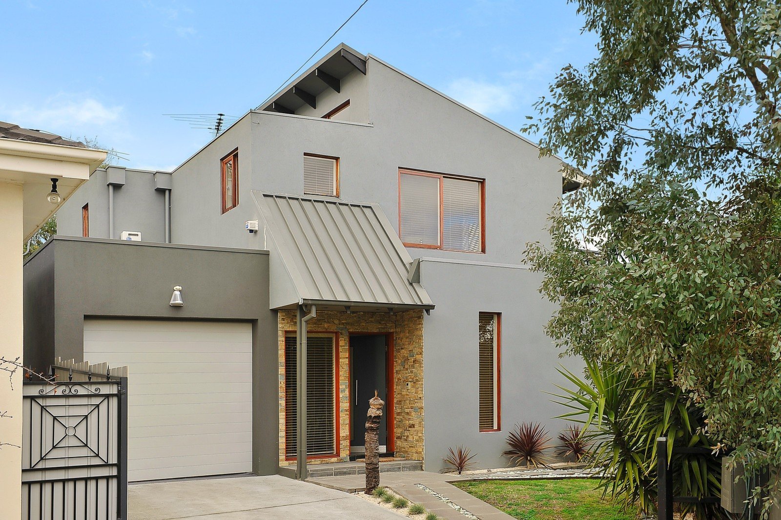 9A Eama Court, Bulleen image 1