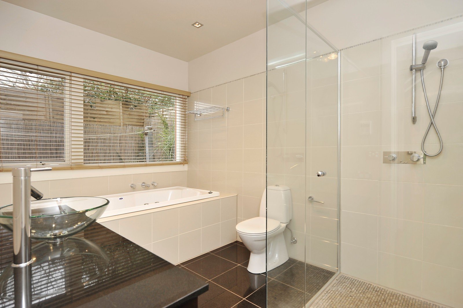 9A Eama Court, Bulleen image 4