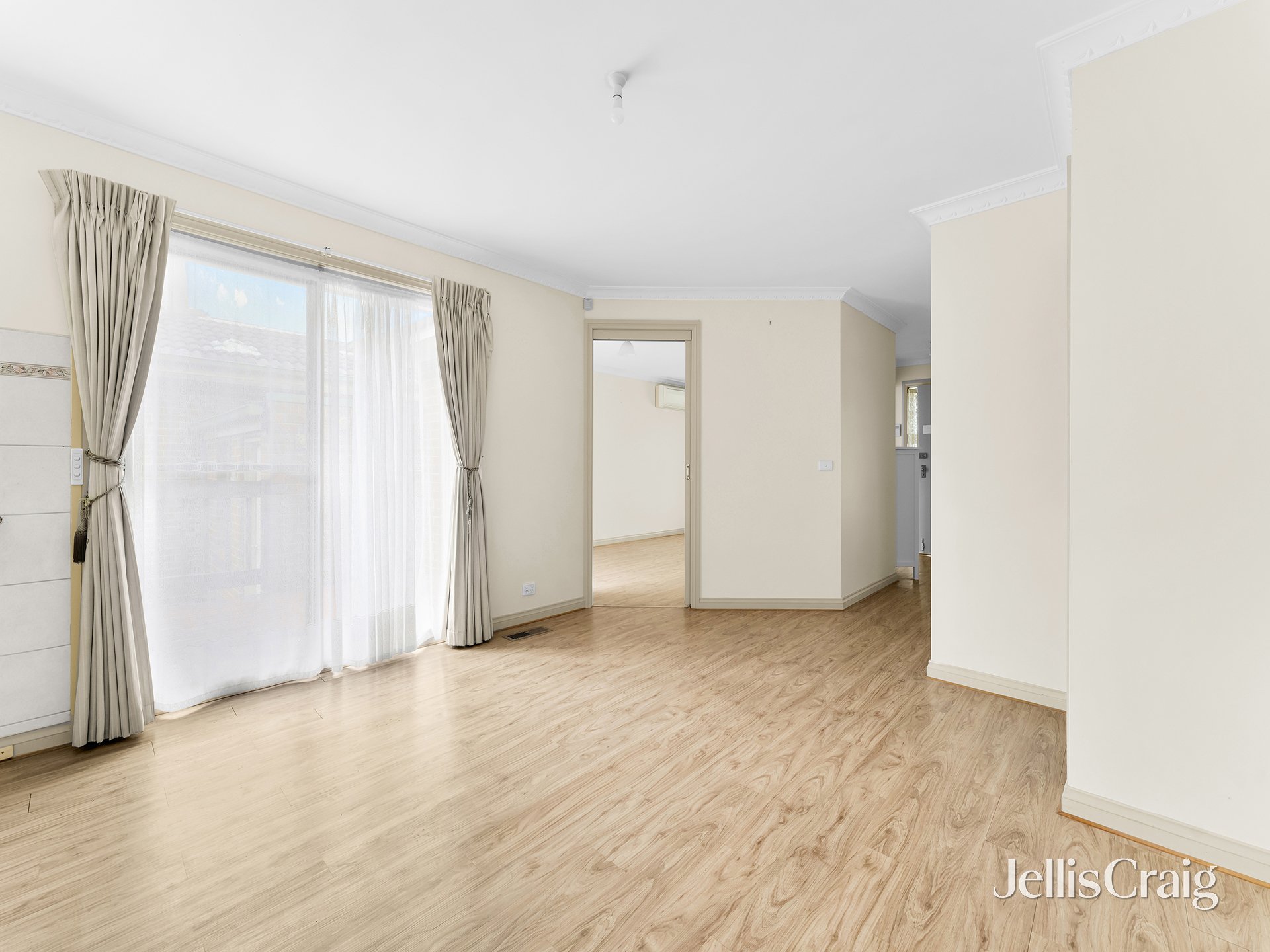 9A Emerald Street, Ringwood image 3