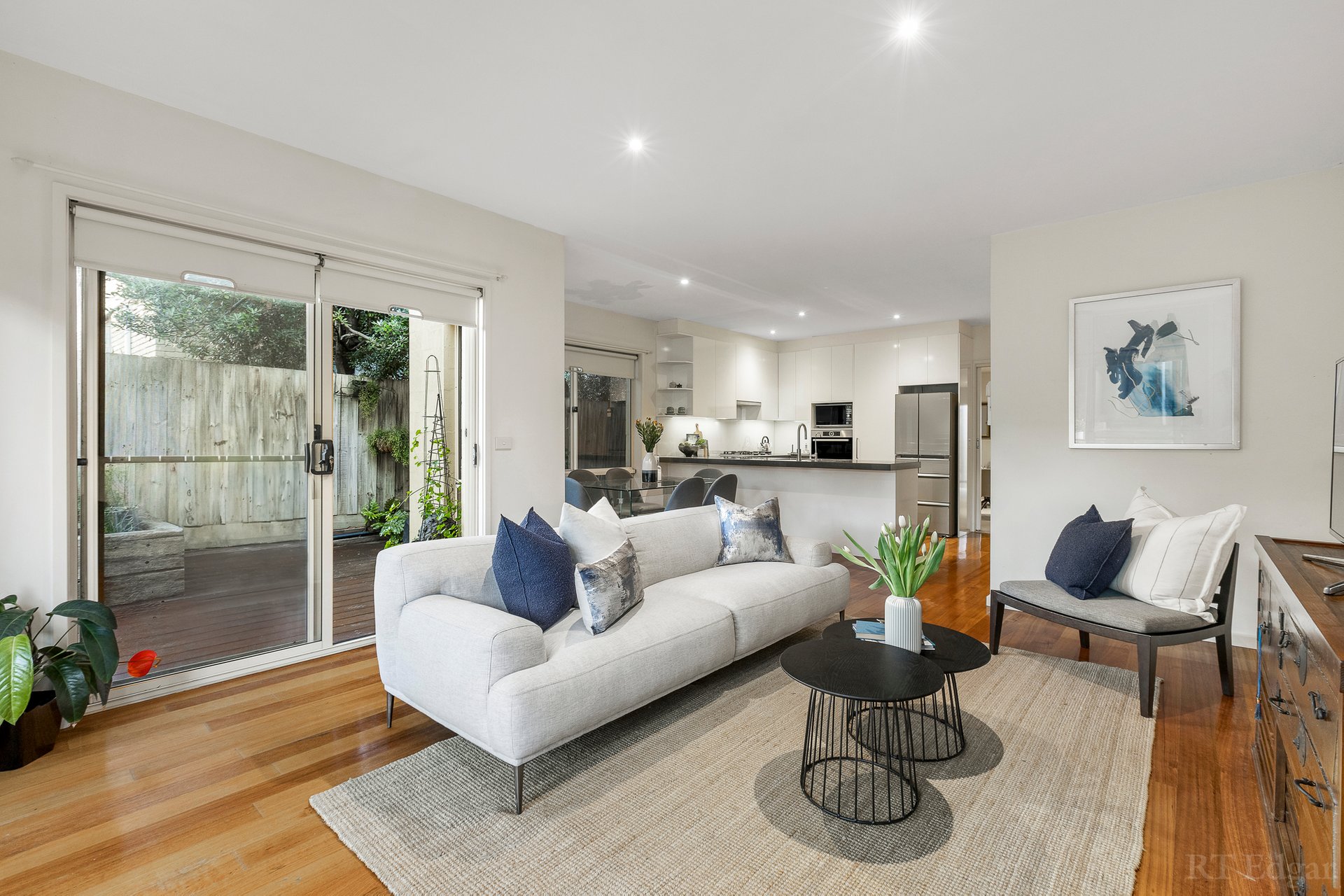 Property Gallery Thumbnail 3