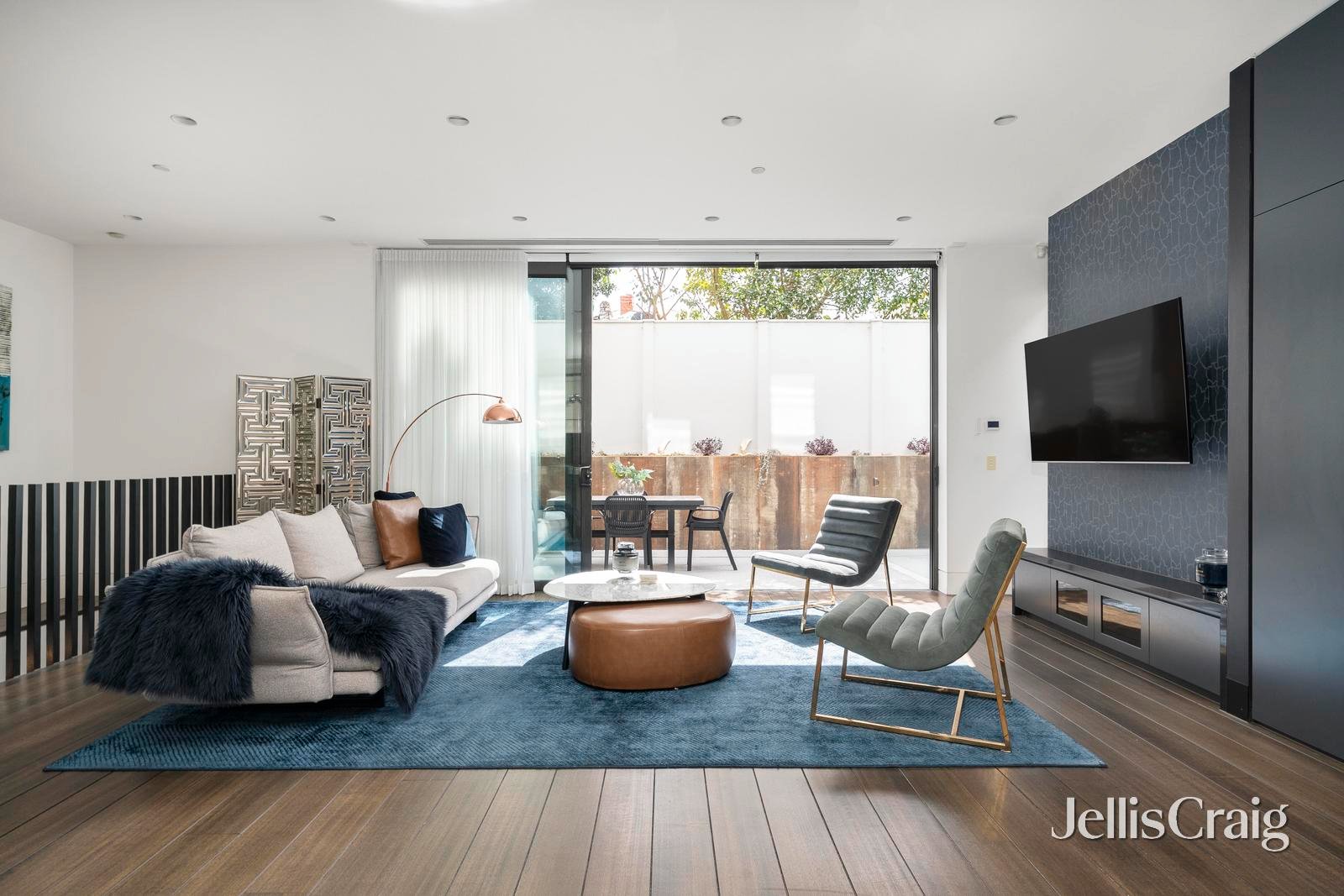 9A Moffat Street, South Yarra image 1