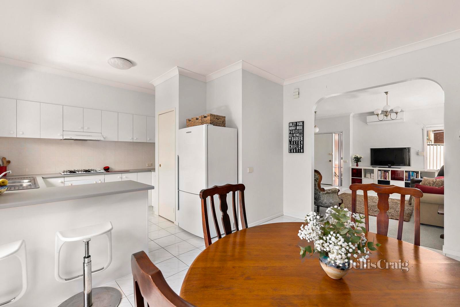 9A Rothwell Street, Ascot Vale image 3