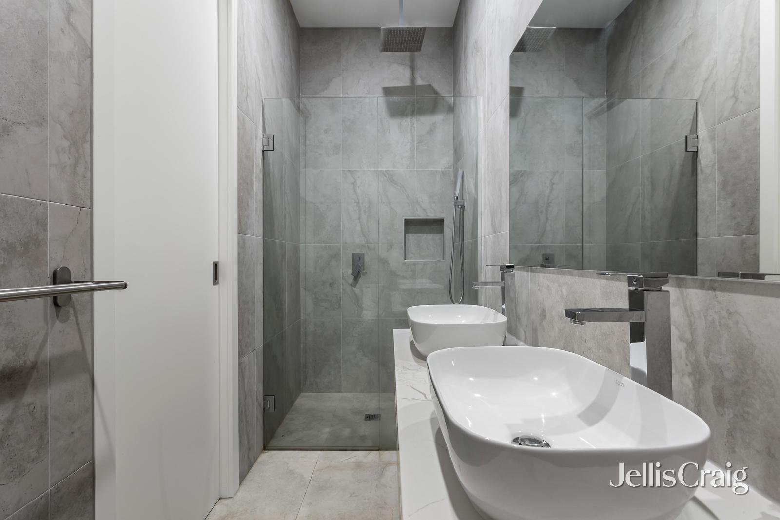 9a Sanicki Court, Bentleigh East image 5