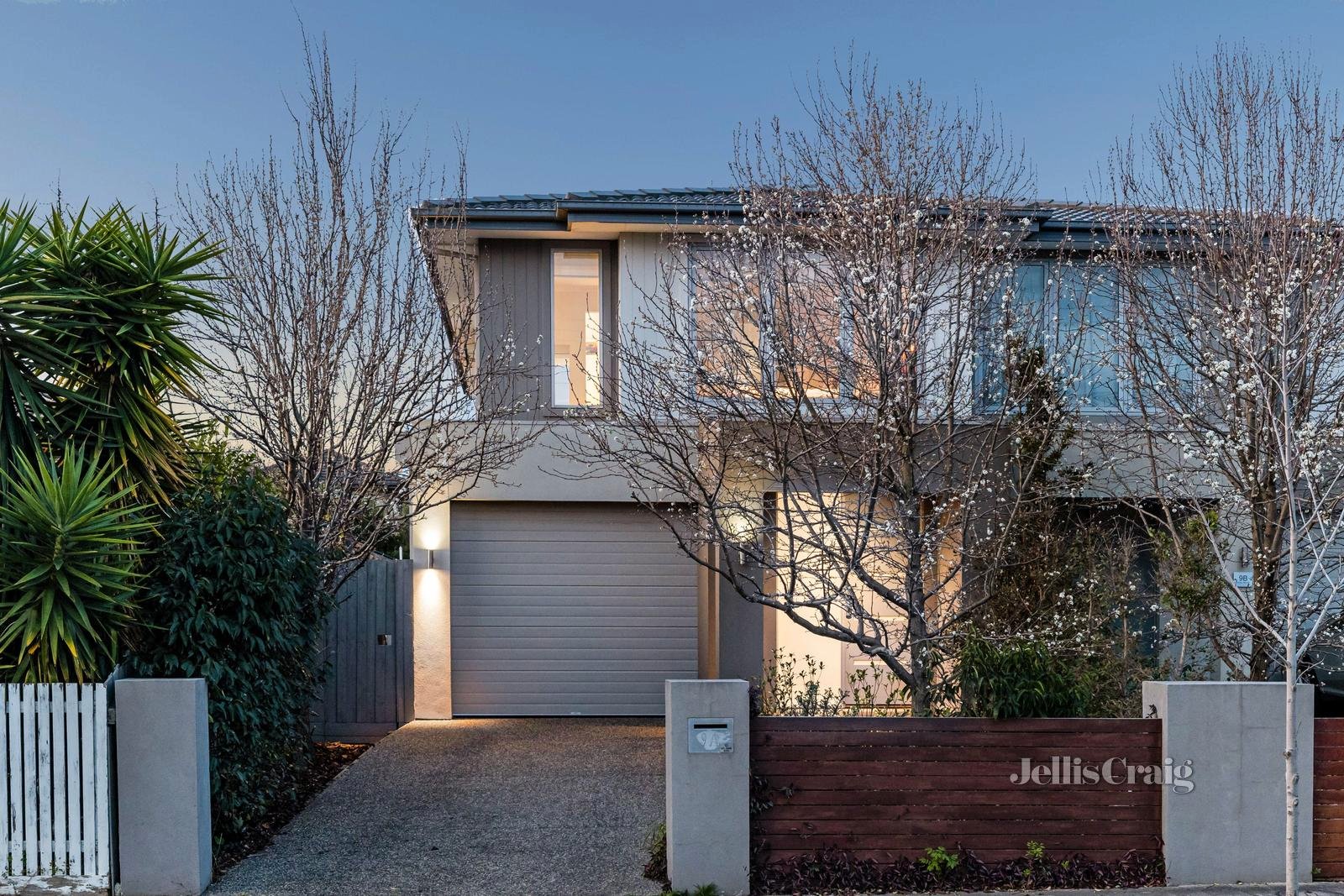 9a Small Road, Bentleigh image 1