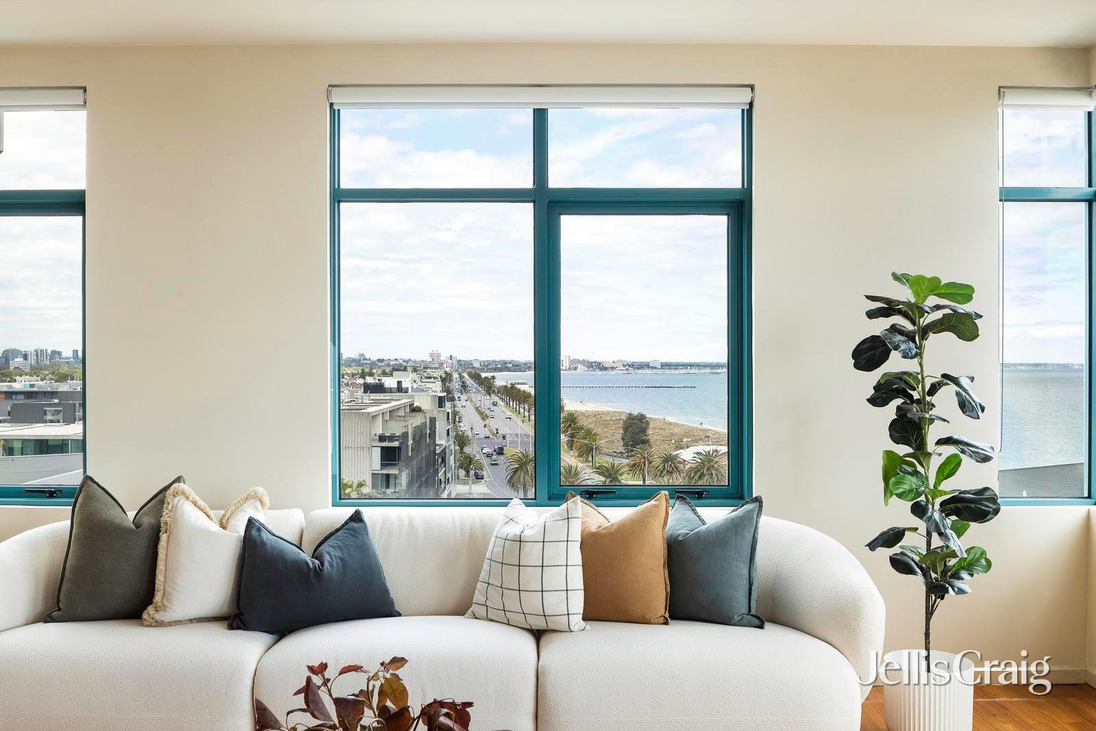 9A/9 Beach Street, Port Melbourne image 4