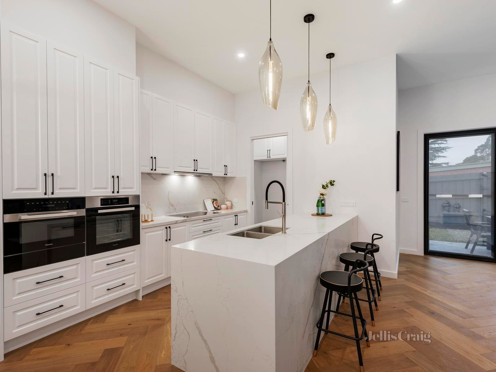 9B Susan Court, Mount Waverley - Print Image 1