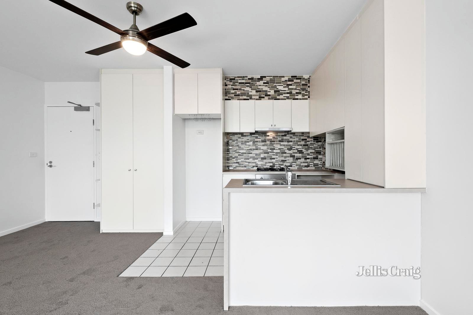 A102/80 Speakmen Street, Kensington image 3